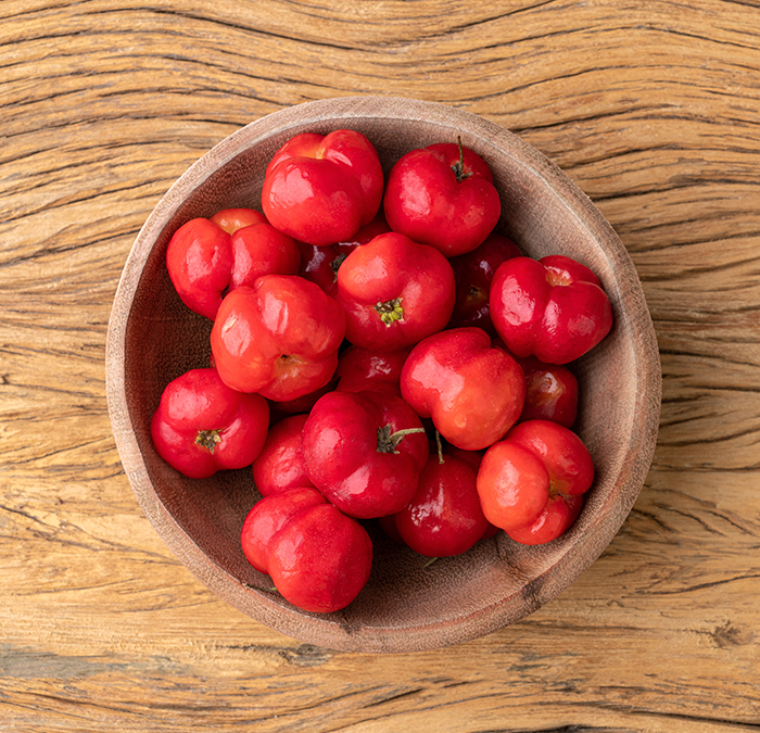 Les bienfaits de l’Acerola : une baie pleine d’énergie